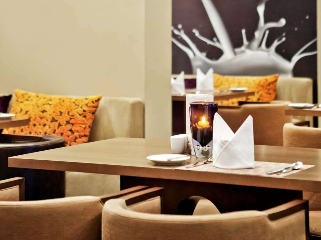 Novotel Suites Mall Avenue Dubai Restaurant billede